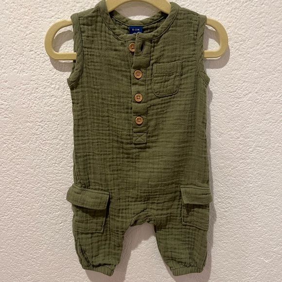 Old Navy Olive Green Kids One Piece Bodysuit - Picture 1 of 2
